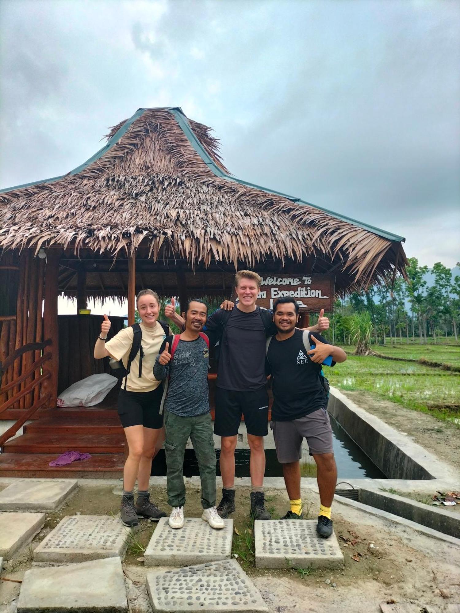 Sumatra Expedition Lodge Букит Лаванг Екстериор снимка