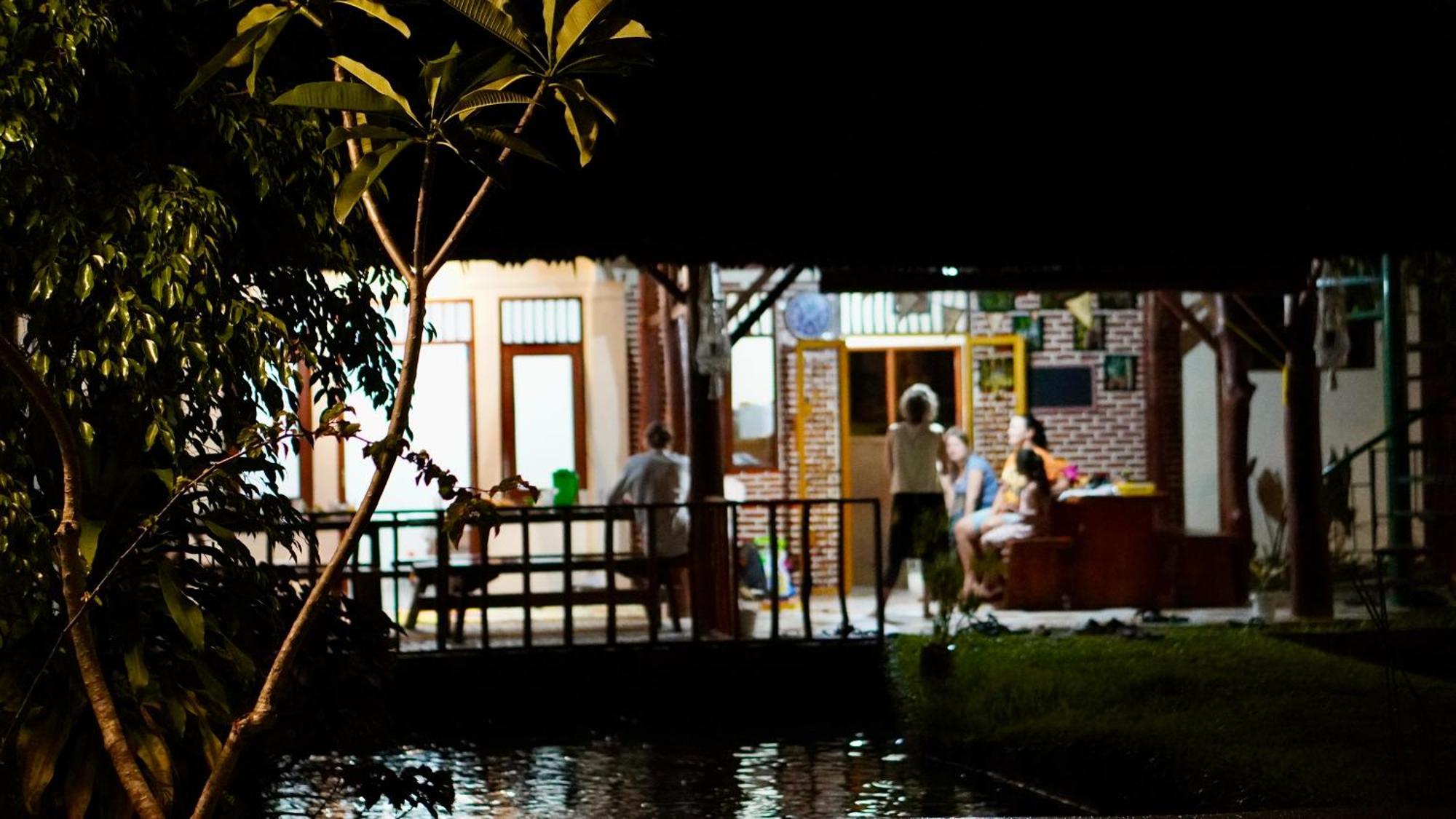 Sumatra Expedition Lodge Букит Лаванг Екстериор снимка