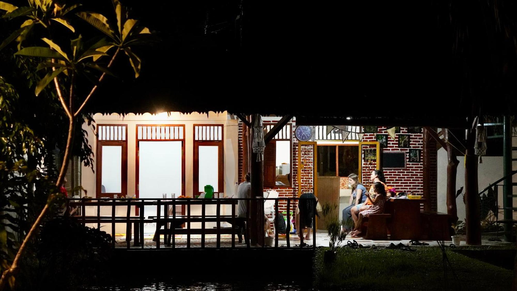 Sumatra Expedition Lodge Букит Лаванг Екстериор снимка